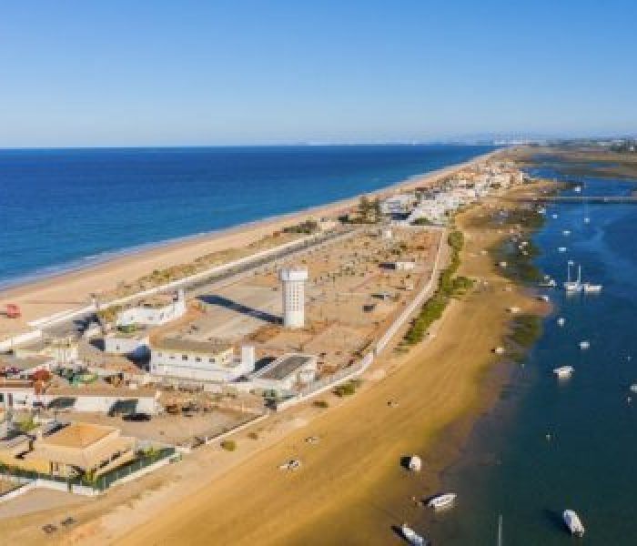 https://www.nauticalfaro.com/wp-content/uploads/2026/06/CM-Faro_BI-Website_Turismo-Acessivel-1-e1782466708304.jpg